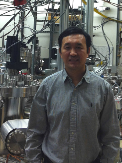 Professor Yang in his lab