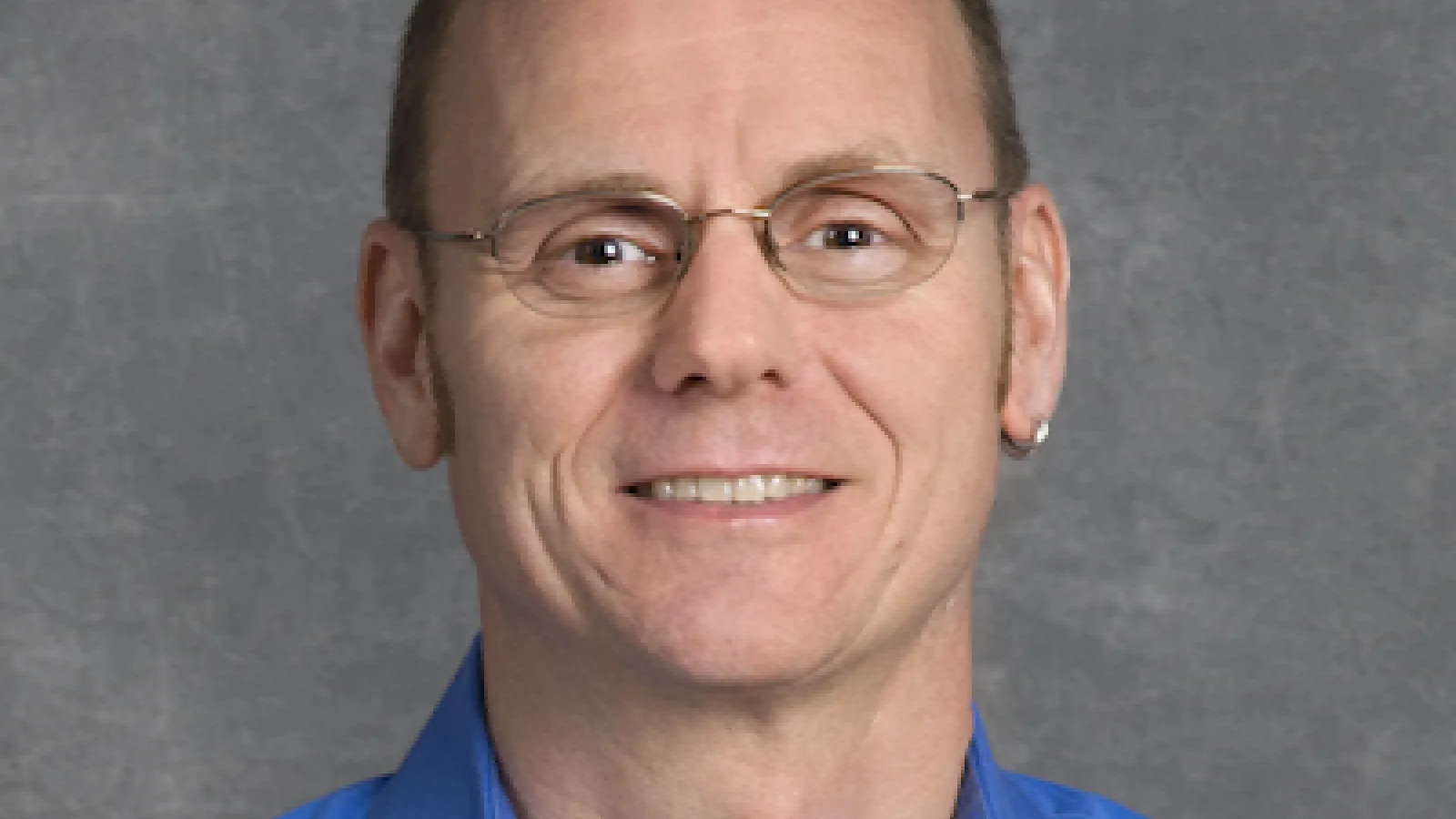 Dr. Oliver Gessner