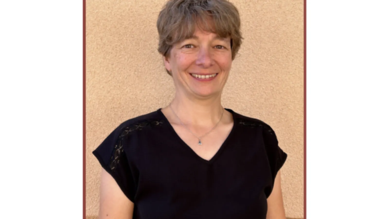 Headshot of Carla Frohlich