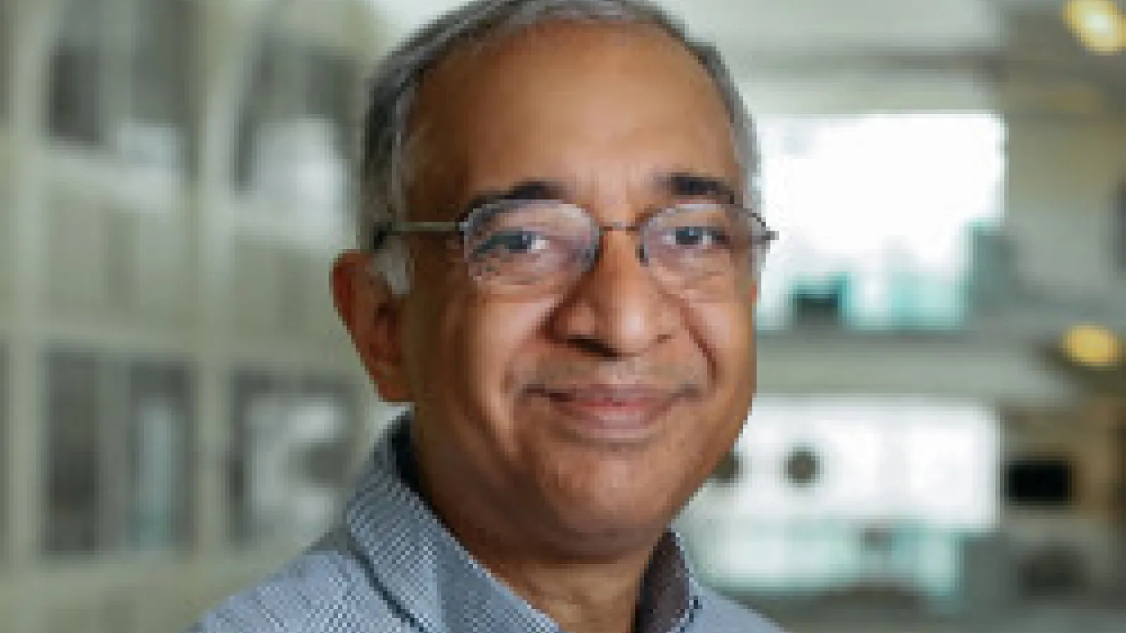  Professor Mohit Randeria