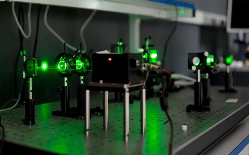 laser emitting device
