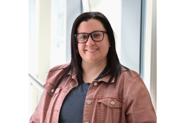 Headshot of Rachel Henderson