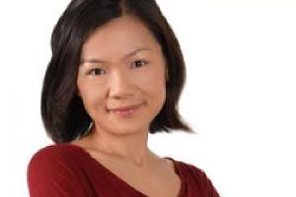 A headshot of Mu Chun Chen with a white background.