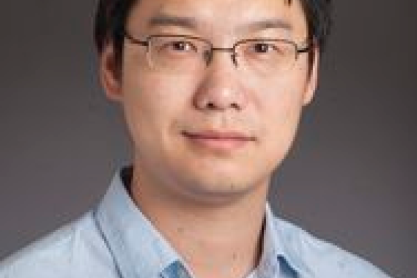 Di Xiao with black to grey ombre background