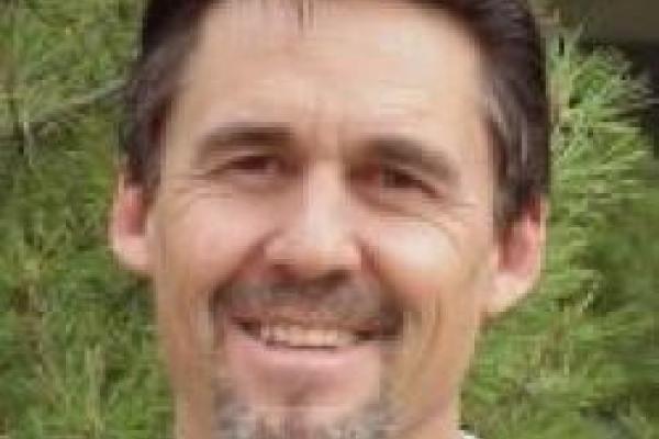 Headshot of Chris Hammel