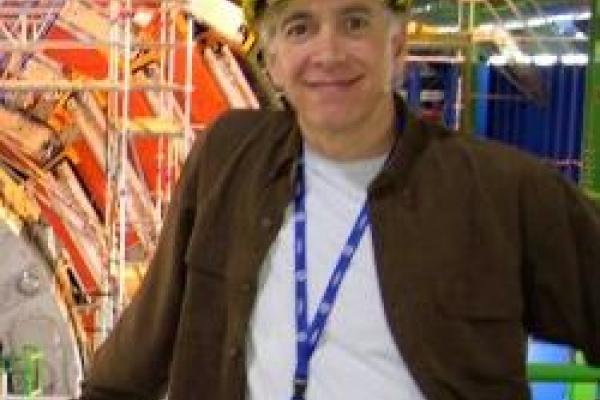 A picture of Joe Incandela in a laboratory.